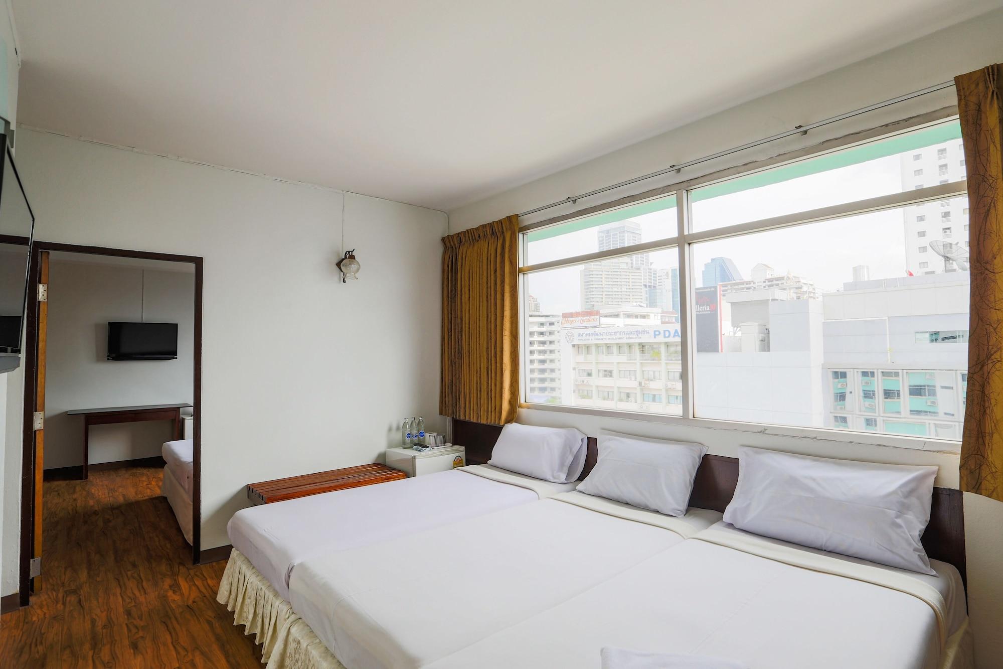 Ruamchitt Travelodge Bangkok Bagian luar foto