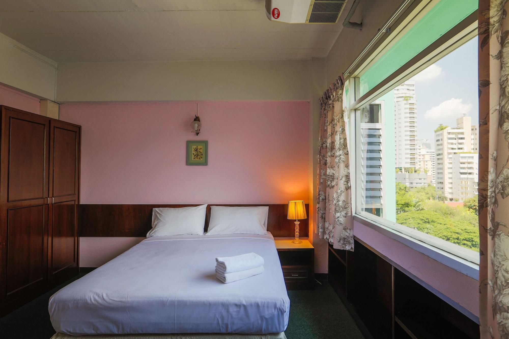 Ruamchitt Travelodge Bangkok Bagian luar foto