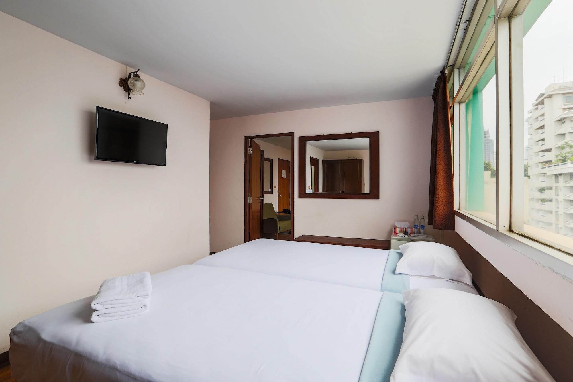Ruamchitt Travelodge Bangkok Bagian luar foto