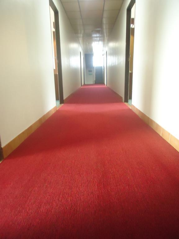 Ruamchitt Travelodge Bangkok Bagian luar foto