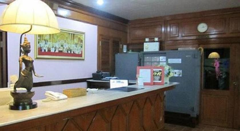 Ruamchitt Travelodge Bangkok Bagian luar foto